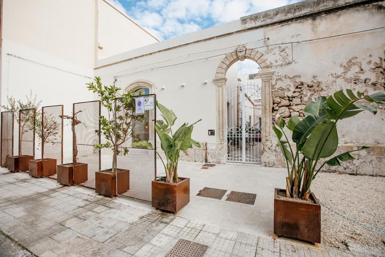 Ficopala Suites Syracuse Bagian luar foto